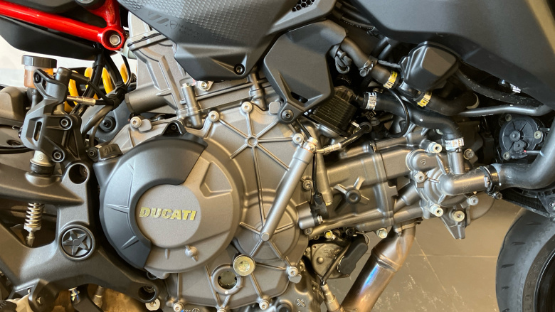 Ducati Monster Plus 937 Red (20MY)